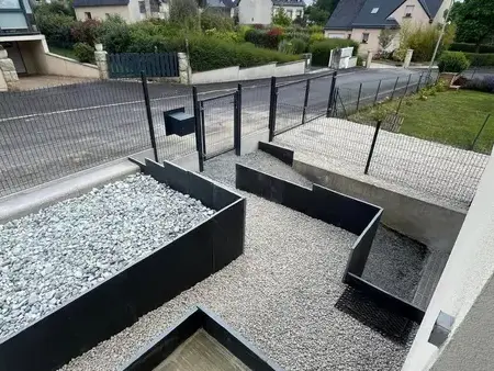 aménagement extérieur à Saint-Méen-le-Grand - image 2